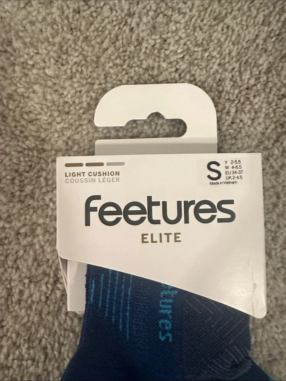 NWT feetures Elite Light Cushion Ankle Socks - Navy & Blue with Lime